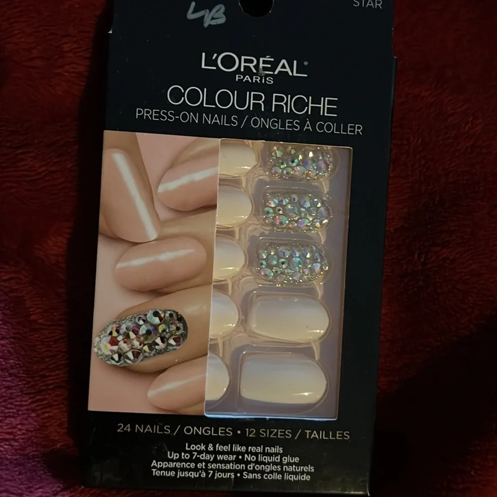 L'Oreal Paris  Colour Riche Press On Nails Glitter - Picture 4 of 8